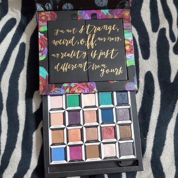 🐭 Alice Through the looking Glass palette 🐰 - Picture 4 of 8
